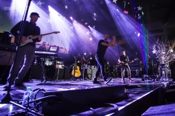 bmw-welt-coldplay-02.jpg