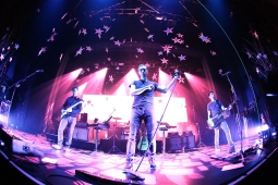 coldplay-performs-in-sydney-on-june-19.jpg