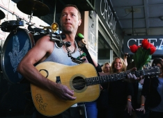 Chris+Martin+Coldplay+Films+Video+Sydney+lnuaRaX7fqpx.jpg