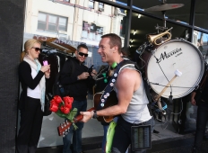 ChrisMartinColdplayFilmsVideoSydneyaS3fvjL2cCjx.jpg